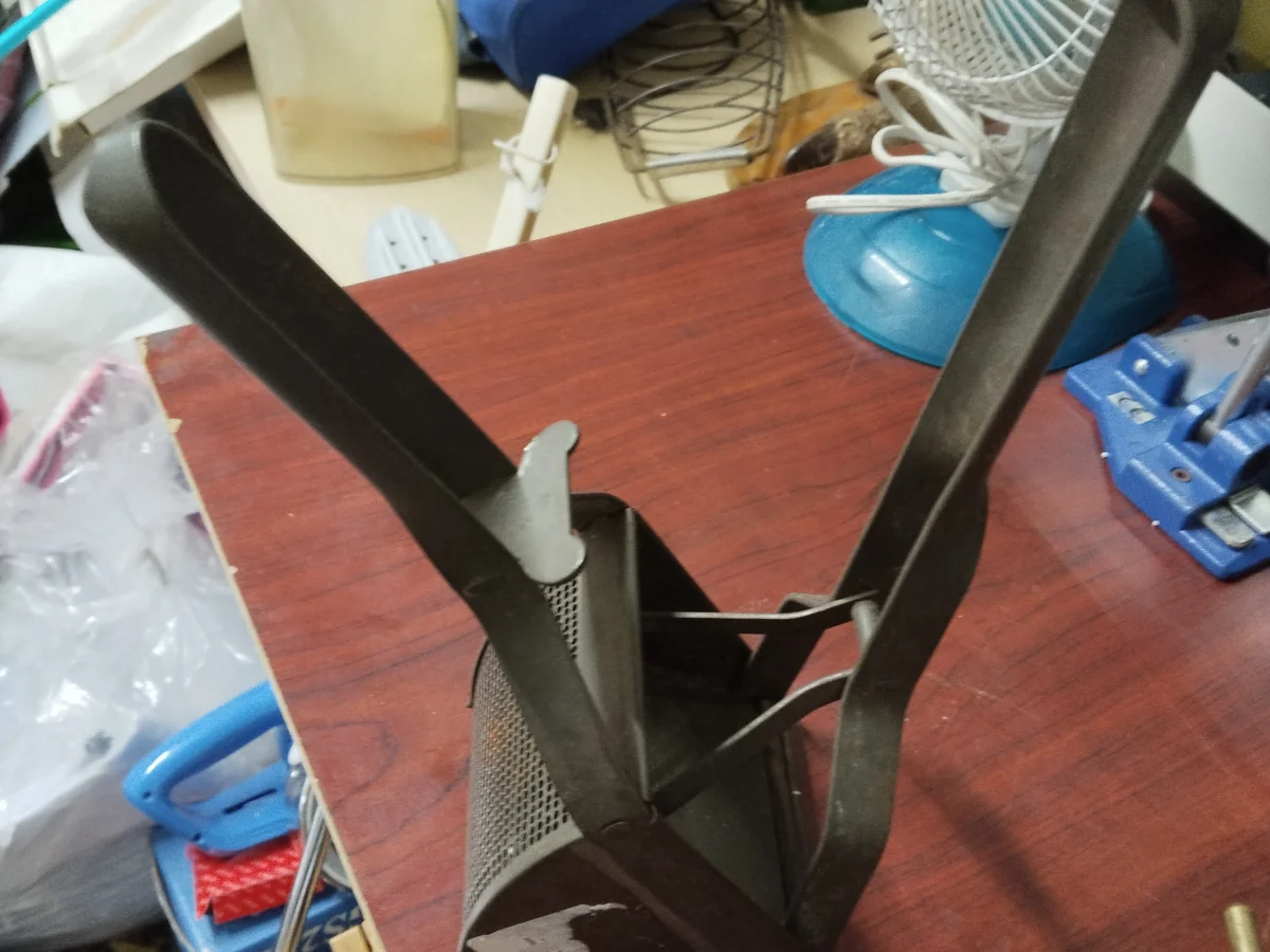 Box strapping machine